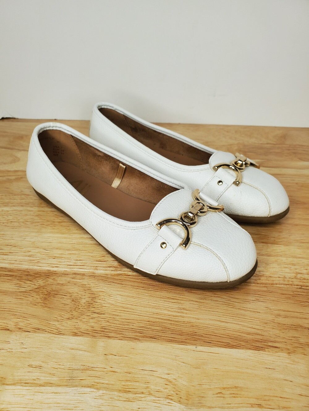 Aerosoles Comfort Buckle Ballet Flats Womens Size 7 White